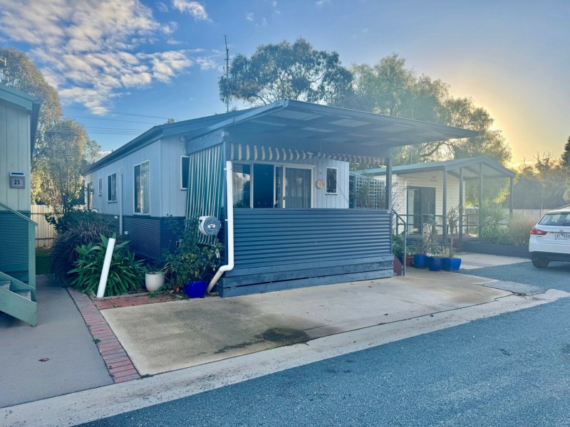 Cabin 24 25-51 Crescent Street, Echuca VIC 3564