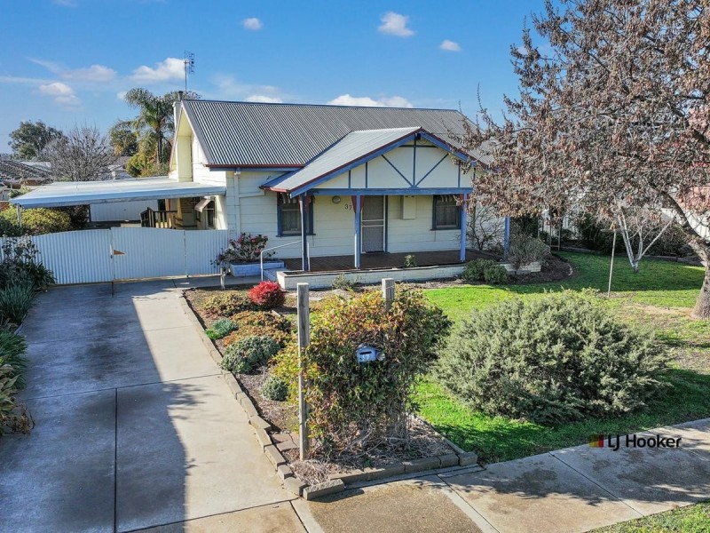 37 Queen Street, Rochester VIC 3561