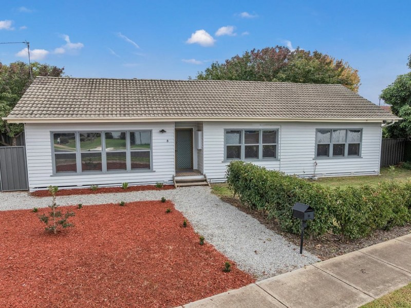 8 Pine Street, Echuca VIC 3564