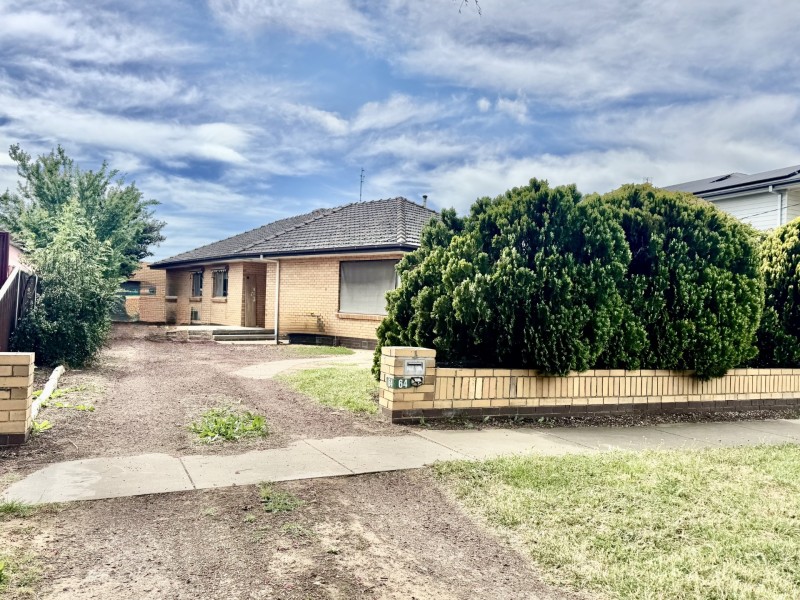 64 Hovell Street, Echuca VIC 3564