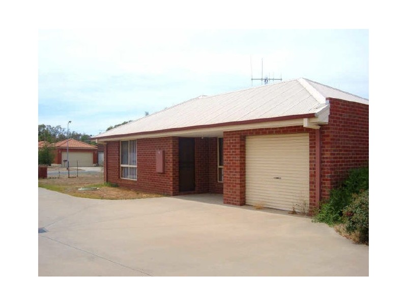 2/115 Shackell Street, Echuca VIC 3564