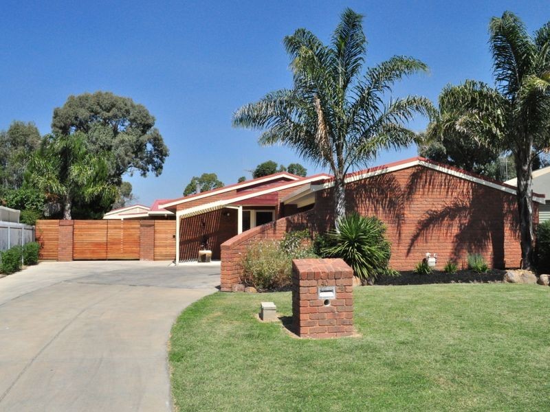 40 Adelaide Crescent, Echuca VIC 3564