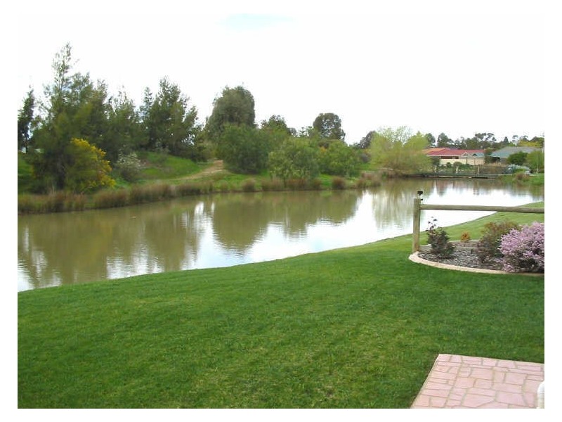 43 Kingfisher Drive, Moama NSW 2731