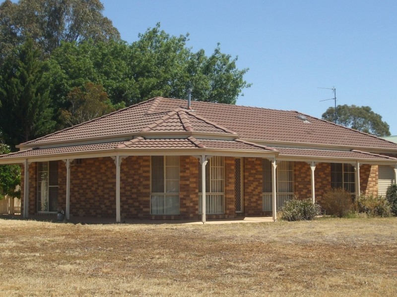 15 Council Street, Moama NSW 2731