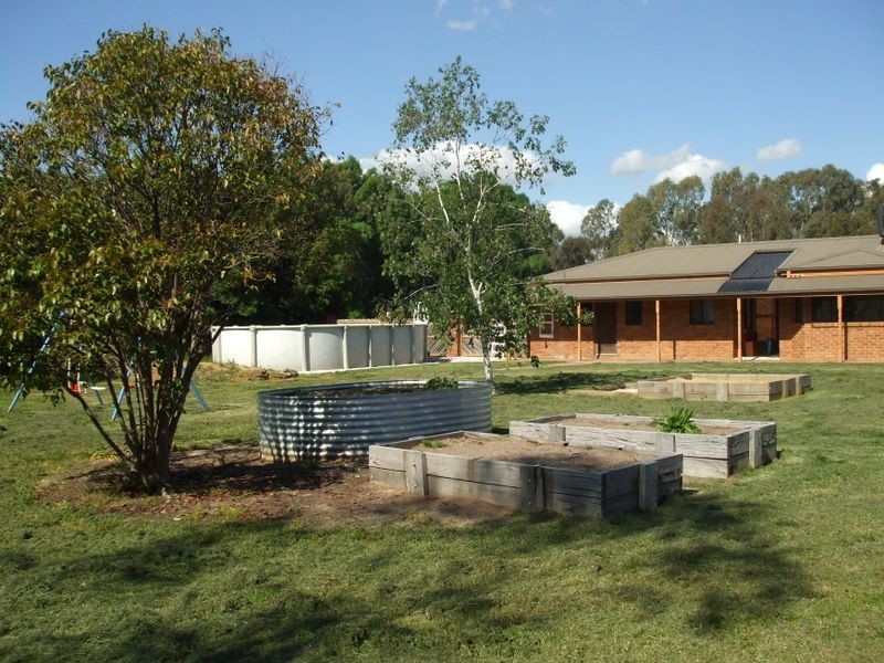 2 Charters Drive, Moama NSW 2731