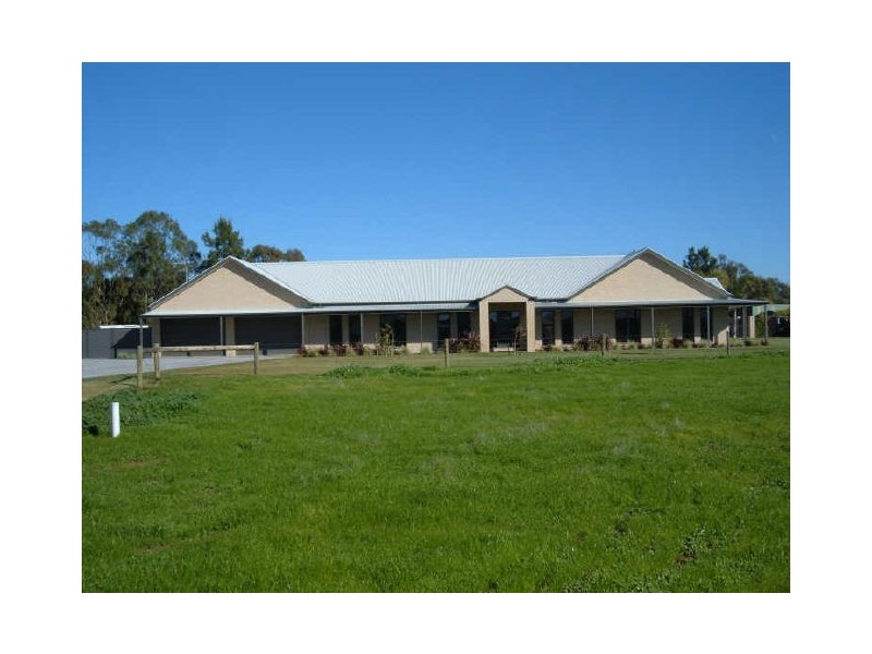 9 Silver Gums Place, Moama NSW 2731