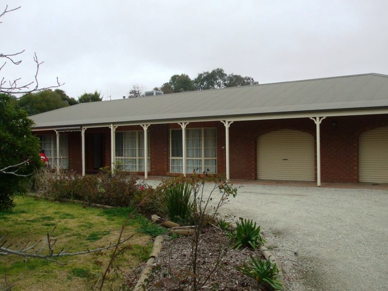 211 Wharparilla Drive, Echuca VIC 3564