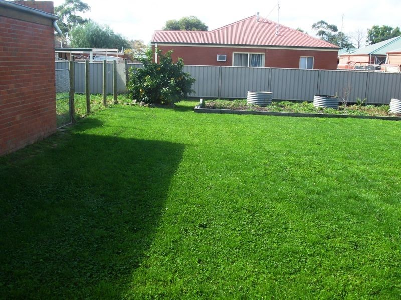 64 Hovell Street, Echuca VIC 3564