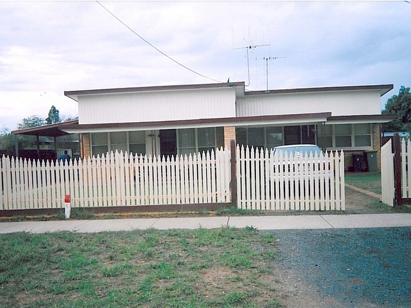 1 & 2/37 Edward Street, Rochester VIC 3561