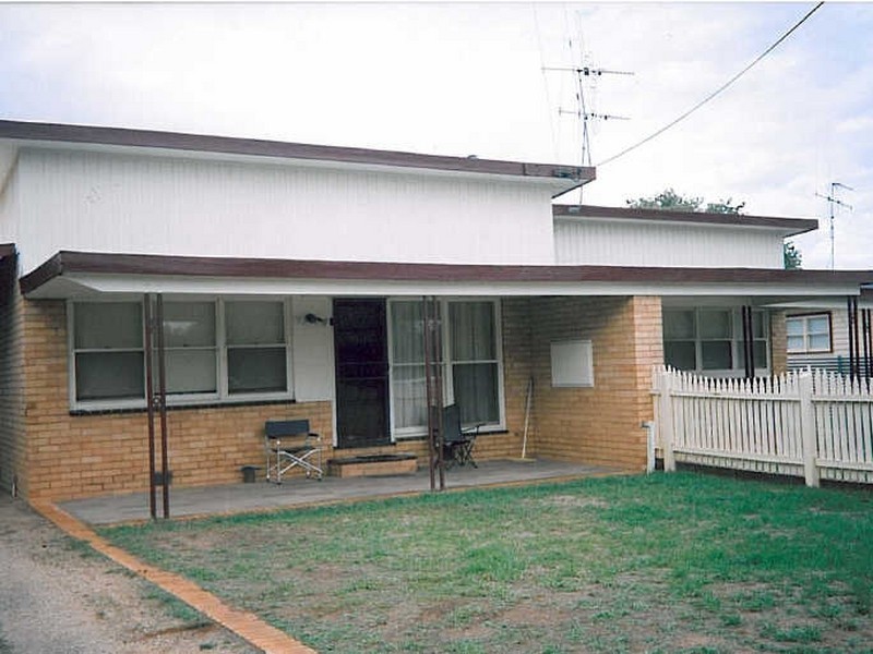 1 & 2/37 Edward Street, Rochester VIC 3561