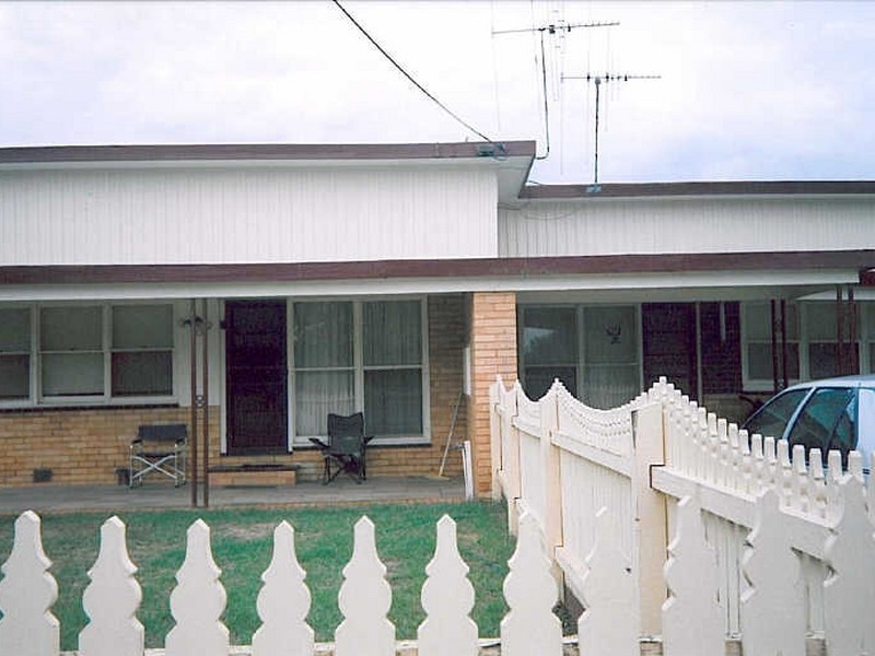 1 & 2/37 Edward Street, Rochester VIC 3561