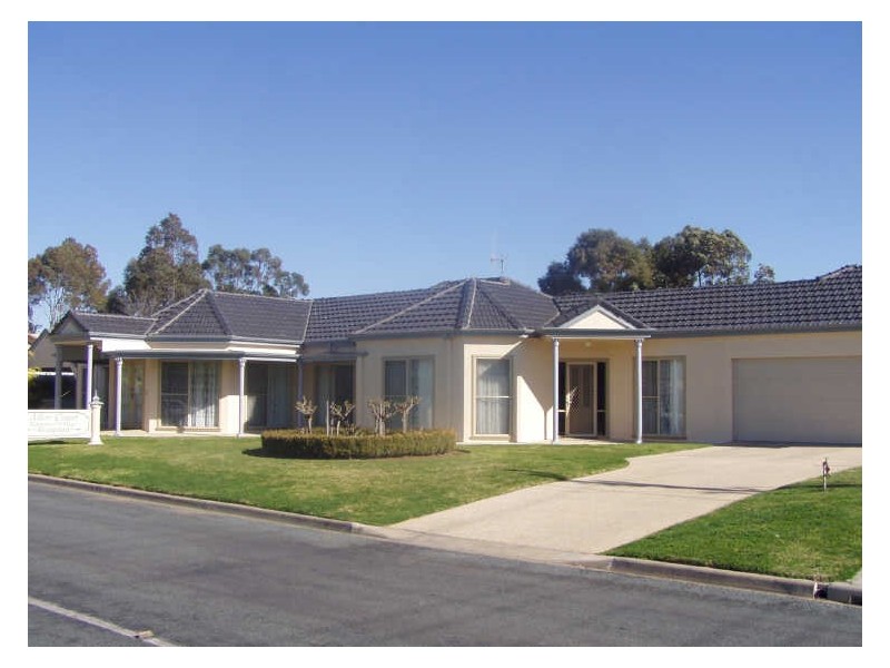 Allen Court Retirement Village/61 Regent Street, Moama NSW 2731