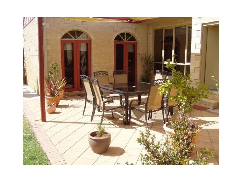 52 Schoeffel Drive, Echuca VIC 3564