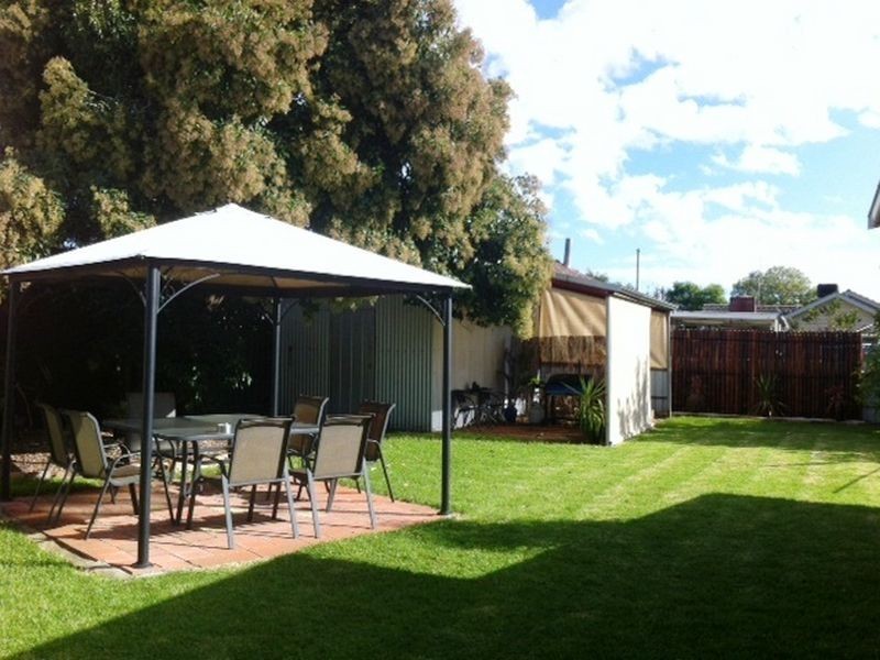 12 Poplar Street, Echuca VIC 3564