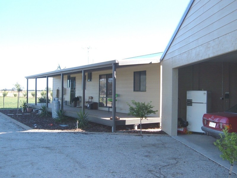 Campaspe Park/ Northern Highway, Echuca VIC 3564