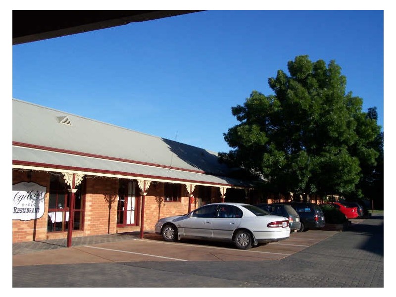 340 Ogilvie Avenue, Echuca VIC 3564