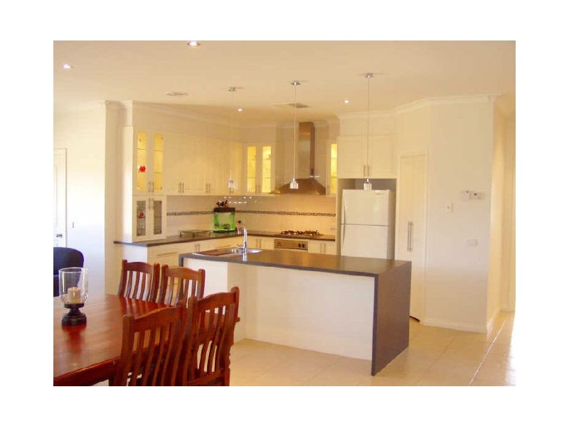 12 Willicent Terrace, Echuca VIC 3564