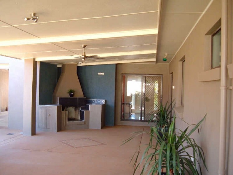 85 Campaspe Esplanade, Echuca VIC 3564