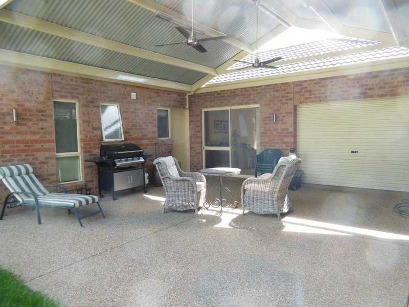 2 Christina Court, Moama NSW 2731