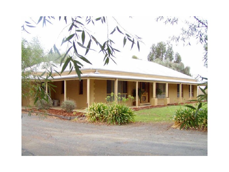 51 Murray Drive, Echuca VIC 3564