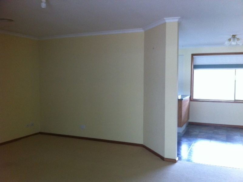 8 Hillview Avenue, Moama NSW 2731