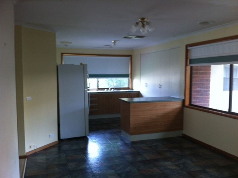 8 Hillview Avenue, Moama NSW 2731