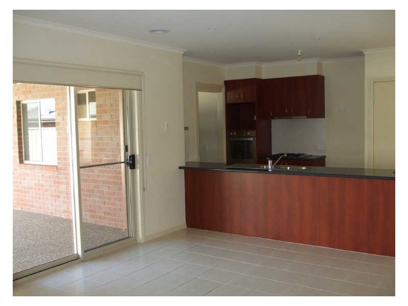 2/2 Riverina Parade, Echuca VIC 3564