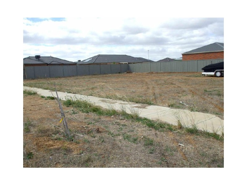 101 Sunset Avenue, Echuca VIC 3564