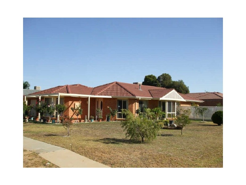 42 Chanter Street, Moama NSW 2731
