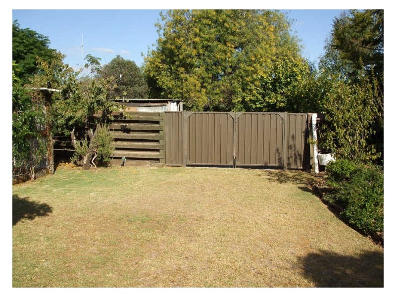 5 Regent Street, Moama NSW 2731