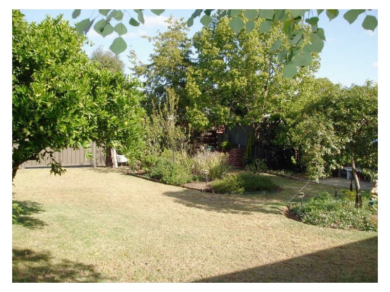 5 Regent Street, Moama NSW 2731