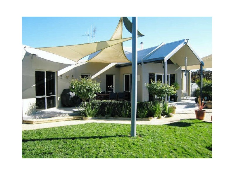 4 Tyro Court, Moama NSW 2731