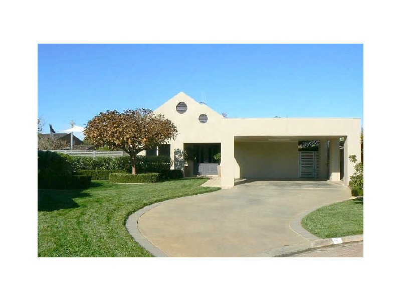 4 Tyro Court, Moama NSW 2731