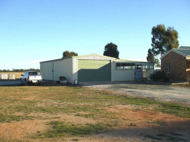 454 Centre Road, Moama NSW 2731