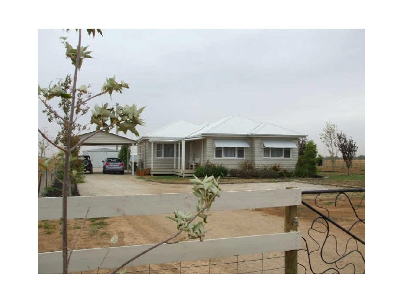 1151 Murray Valley Highway, Echuca VIC 3564