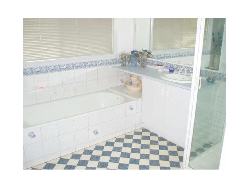 283 Ogilvie Avenue, Echuca VIC 3564