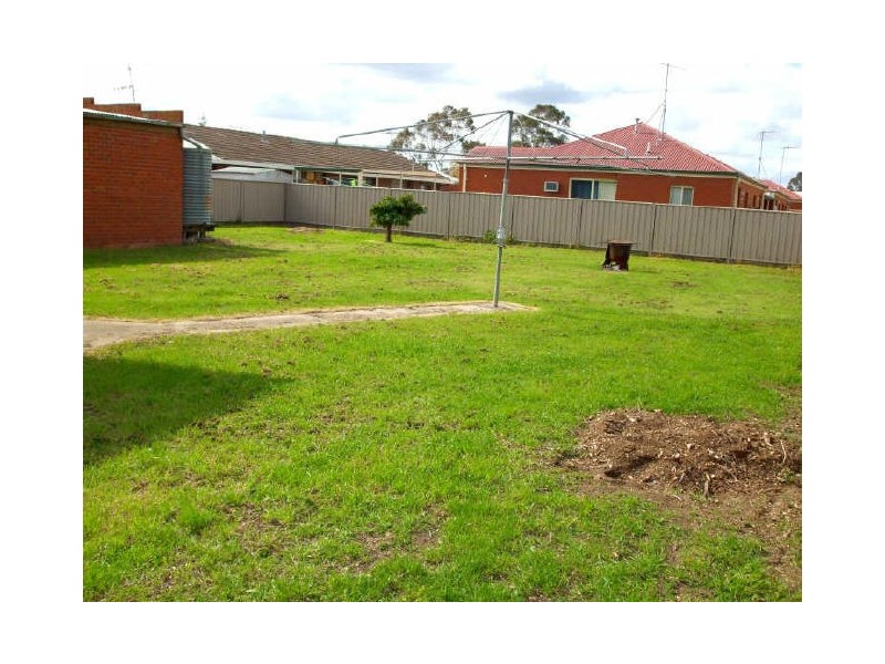 64 Hovell Street, Echuca VIC 3564