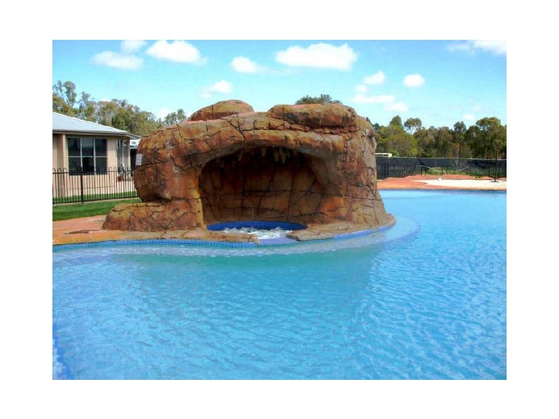 2 Perricoota Road, Moama NSW 2731