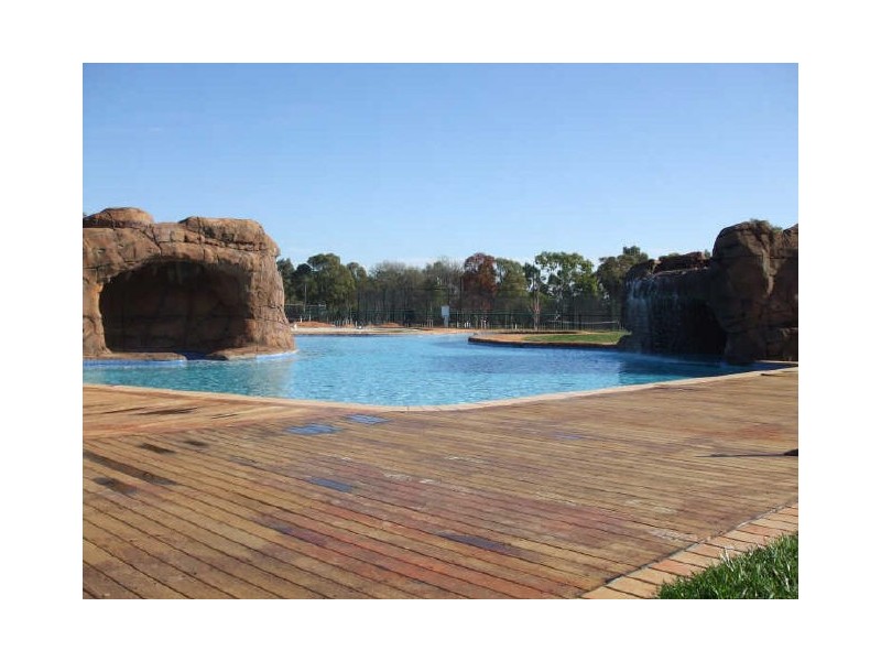 2 Perricoota Road, Moama NSW 2731