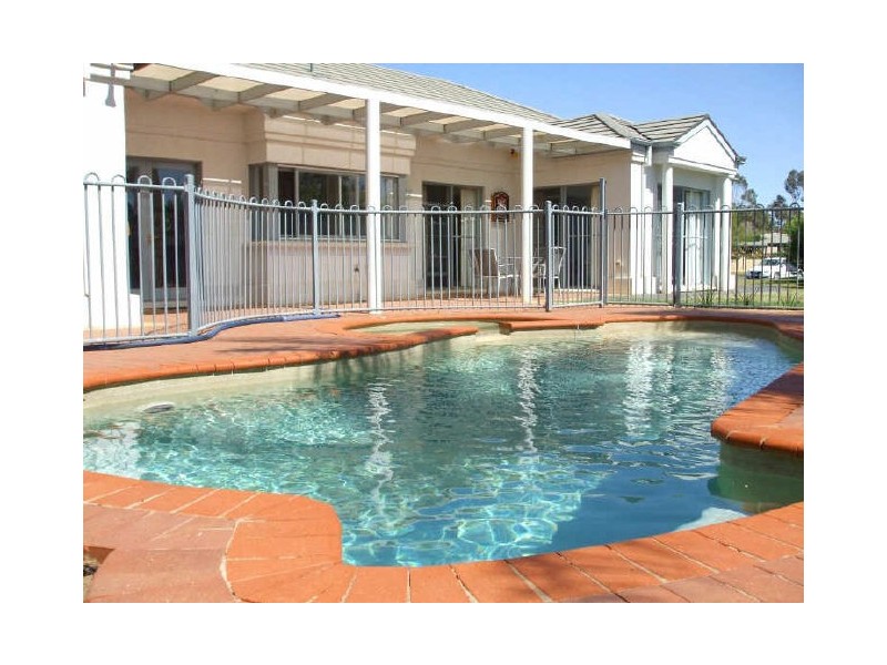 8 Kulgoa Avenue, Moama NSW 2731