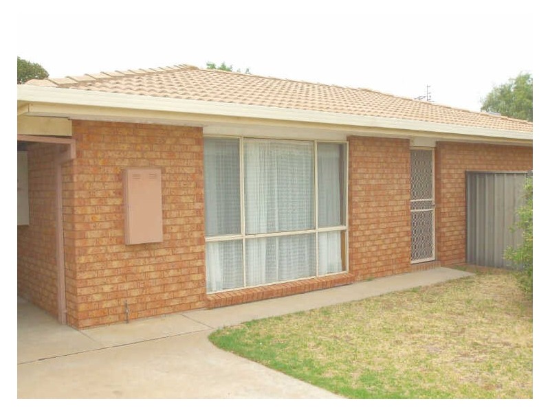 Unit 3/102 Crossen Street, Echuca VIC 3564