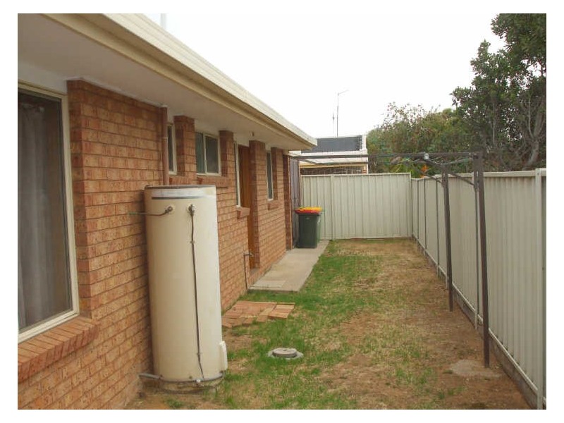 Unit 3/102 Crossen Street, Echuca VIC 3564