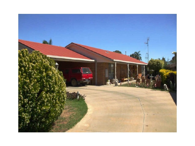 6 Colonel Court, Echuca VIC 3564