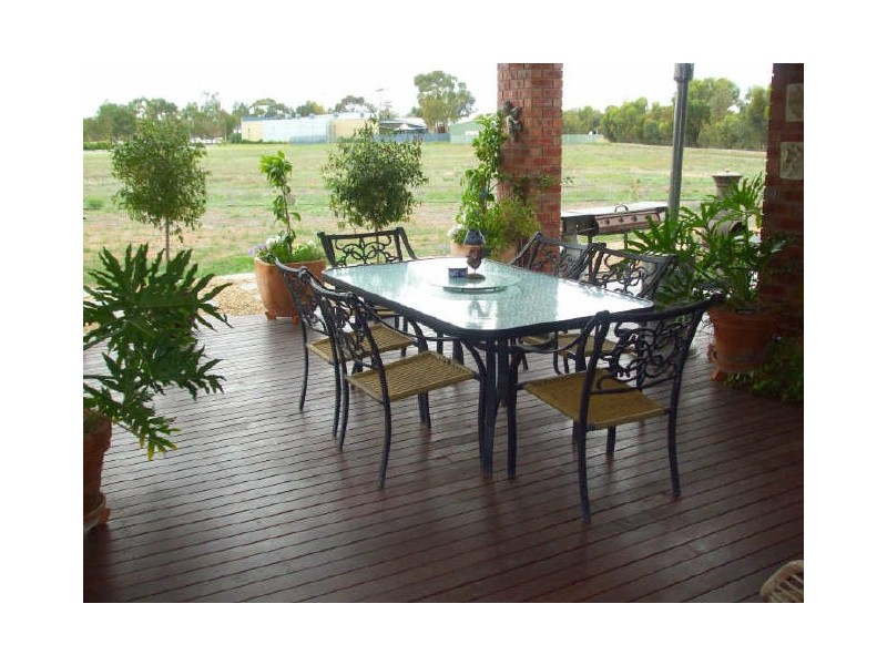 7 Silvergum Place, Moama NSW 2731