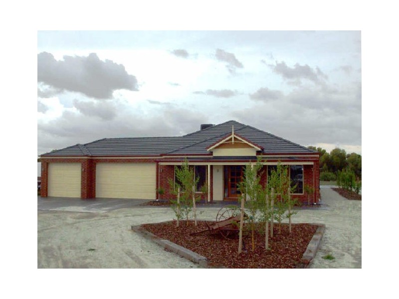 7 Silvergum Place, Moama NSW 2731