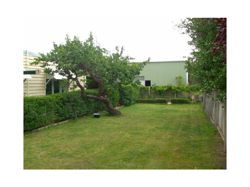 33 Mitchell Street, Echuca VIC 3564