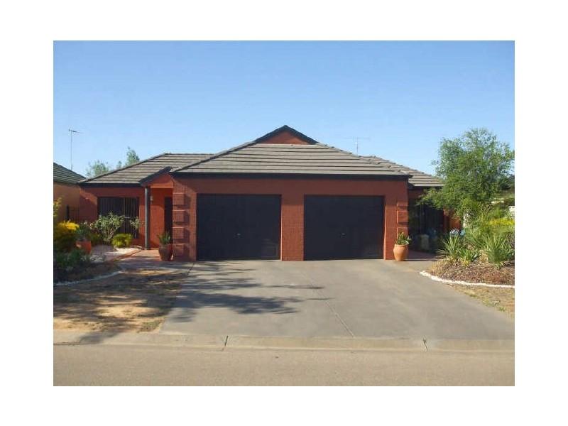 4A & 4B Sunrise Avenue, Moama NSW 2731