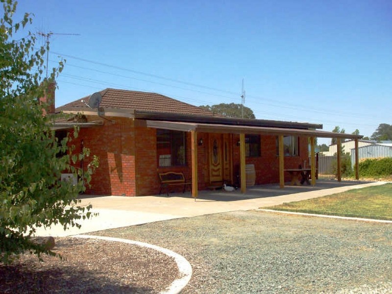 225 Mary Ann Road, Echuca VIC 3564