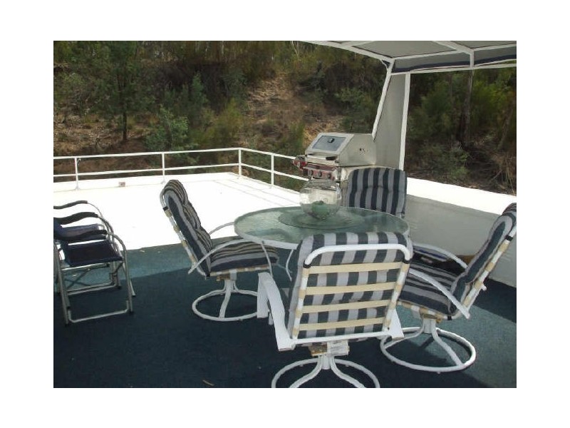 Scenic Drive “Murray River” YA083 HC 100, Echuca VIC 3564