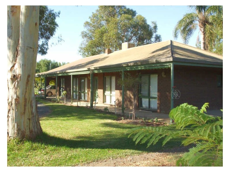 29 Mew Lane, Bamawm VIC 3561